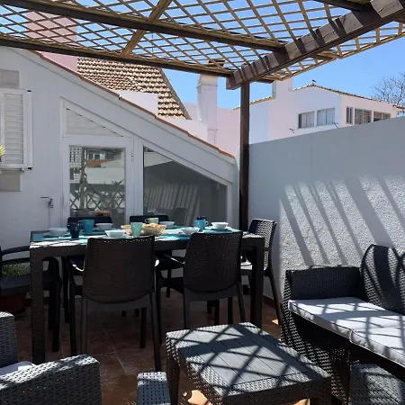 Duplex With Terrace In Downtown דירה *